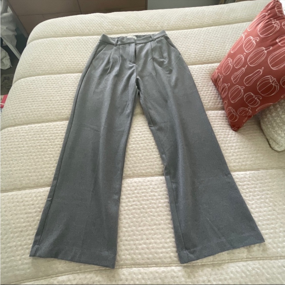 Abercrombie & Fitch Women's Gray Trousers
